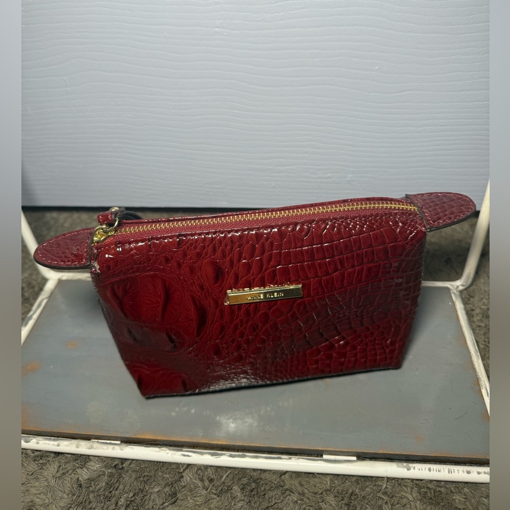 NWOT Anne Klein alligator skin clutch